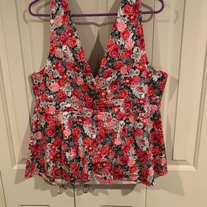 Torrid 🌹 & 💀 Print Peplum